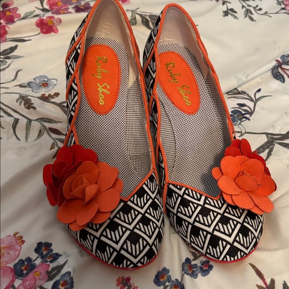Ruby Shoo Geometric Black and Orange Heels - Picture 2 of 5